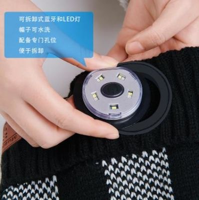 Bluetooth Beanie Hat Video Camera con luce, cuffie senza fili ricaricabili del cappuccio del faro di USB 4 LED per lo sci, correre
