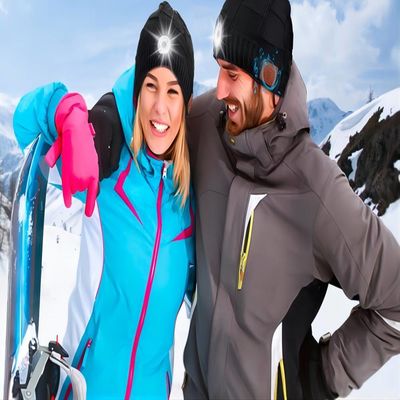 Notte di camminata di notte che pareggia playback di musica della lampada di Bluetooth Beanie Hat LED
