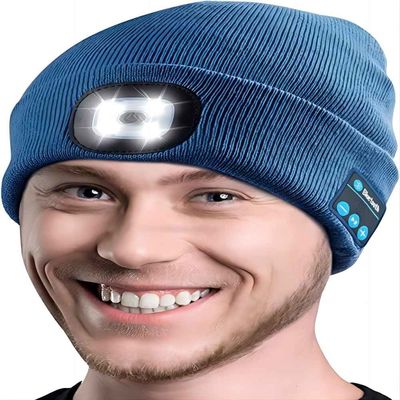 Cappello senza fili delle cuffie di Bluetooth delle cuffie di sport all'aperto con la torcia